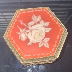 Vintage Linden Sankyo Rose Cameo Octagon Music/Trinket Box Gold Tone